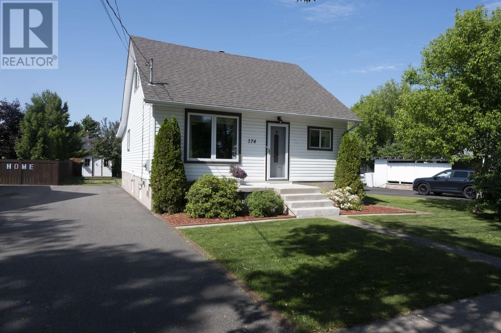 Property Photo: 374 Morse Street ON P7A 1G5