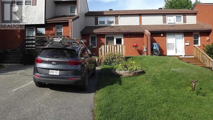 Property Photo: 31 Mississauga Ave ON P5A 1N5