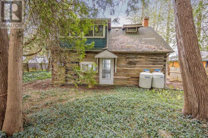 Property Photo: 199 Cedar Avenue ON N4L 1W5