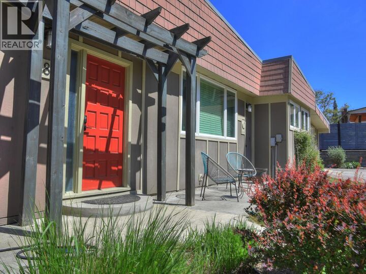 812 Paret Road — photo 1