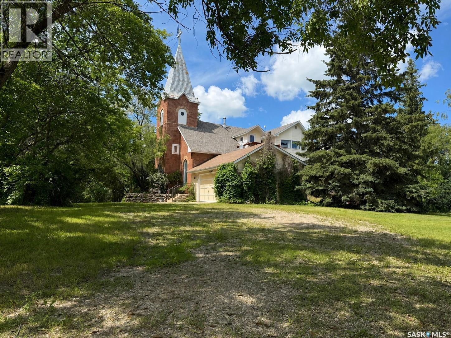 Property Photo:  Wyn Dar Hill  SK S0K 2A0 