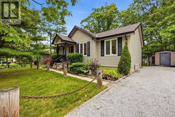10158 Victoria Street — photo 1