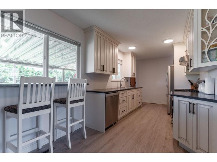 Property Photo: 500 Mallach Road BC V1X 2W8