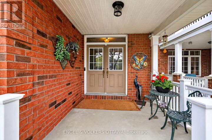 Property Photo:  7 Drysdale Street  ON K2K 3L3 