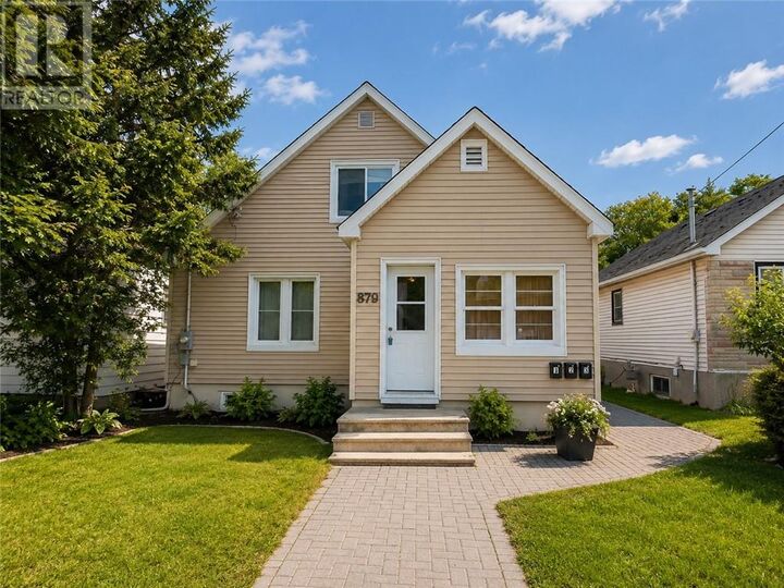 Property Photo: 879 Charlotte Street ON P3E 4C5