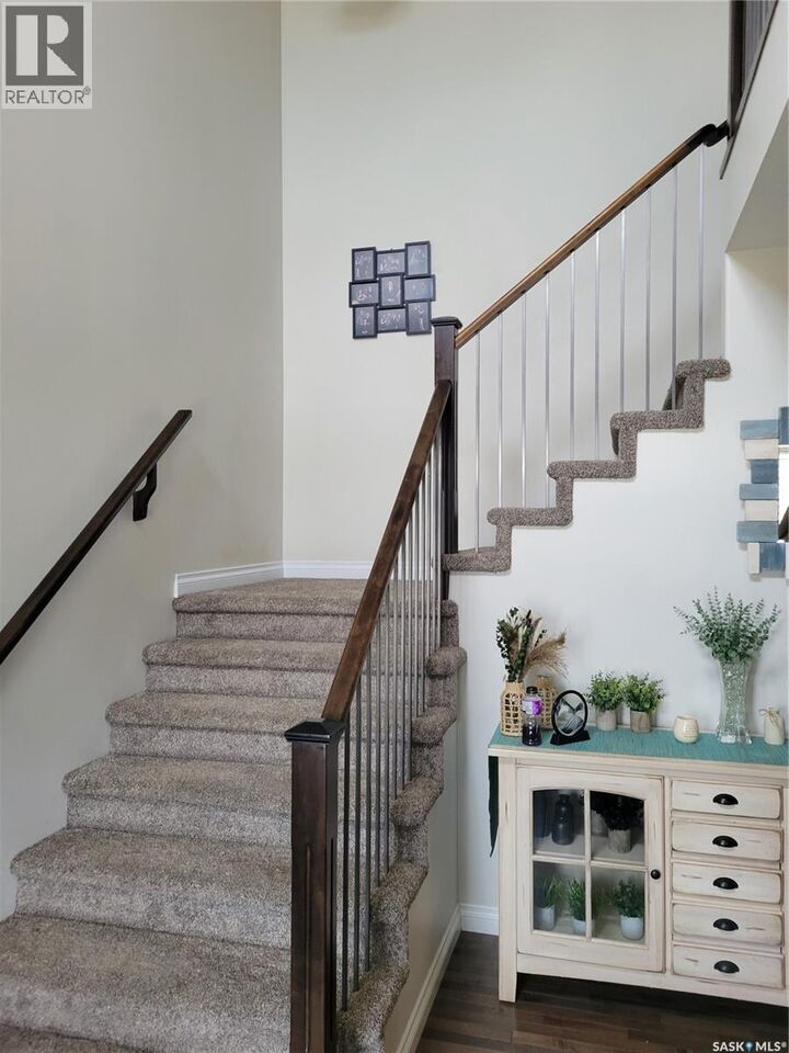 Property Photo:  718 Patrick Bay  SK S7W 0G3 