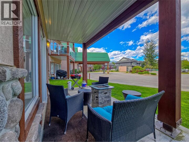 Property Photo: 701 14A Crescent 102 BC V0A 1K0