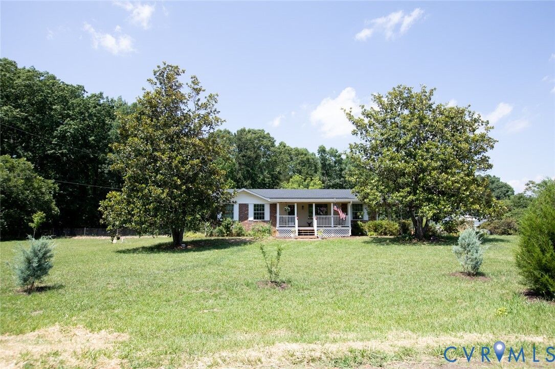 Property Photo: 2953 Allen Farm Road VA 23901
