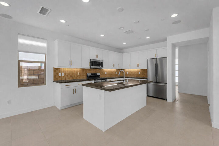 Property Photo:  74236 Dexter Street  CA 92211 