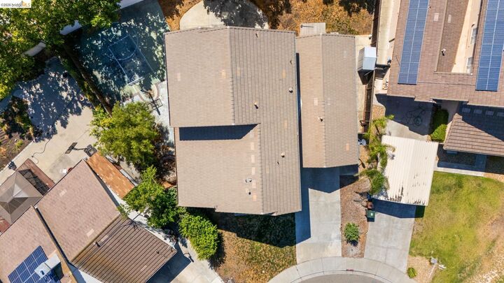 Property Photo:  4504 Pony  Court  CA 94531 