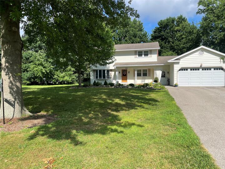 Property Photo:  5465 Somerset Drive  PA 16415 