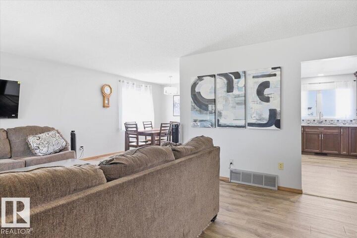 Property Photo:  141 Green Ash Drive  AB T9A 2H7 