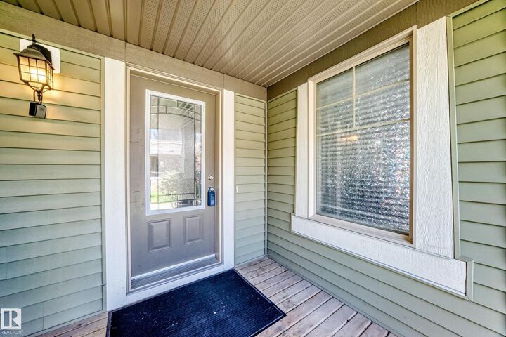 Property Photo: 827 Valour Mews Mews NW AB T5E 6P5
