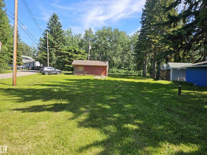 5219 47A Avenue — photo 1