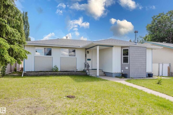 Property Photo:  8707 151 Avenue NW  AB T5E 5Y1 