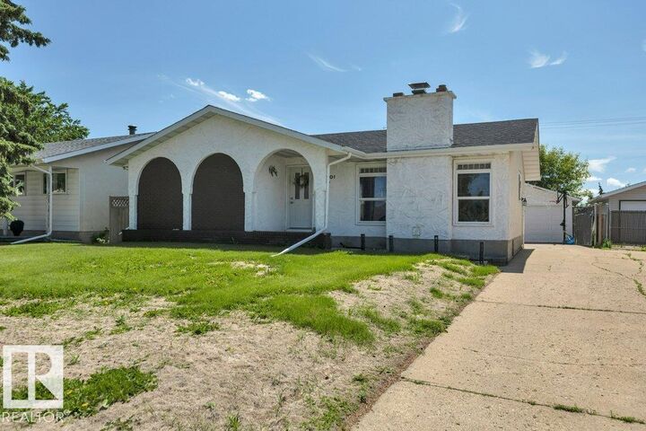 Property Photo:  4501 39 Avenue  AB T9E 4Y8 