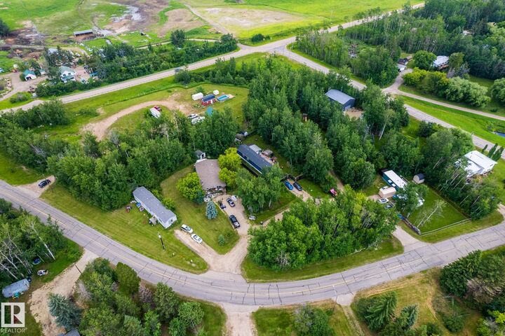 Property Photo:  54500 Lac Ste Anne Trail  AB T8R 1Z1 