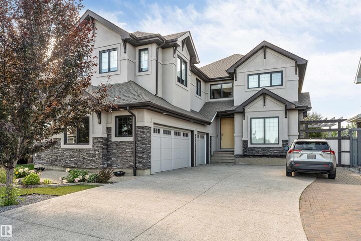 656 180 Street SW — photo 1