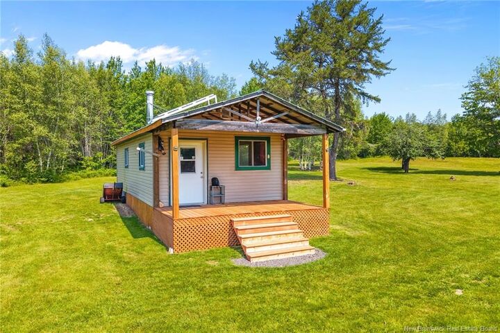 Camp/Lot Dufferin Road — photo 1