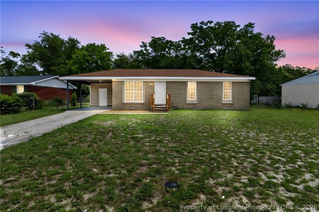 Property Photo: 5706 Demarest Court NC 28311
