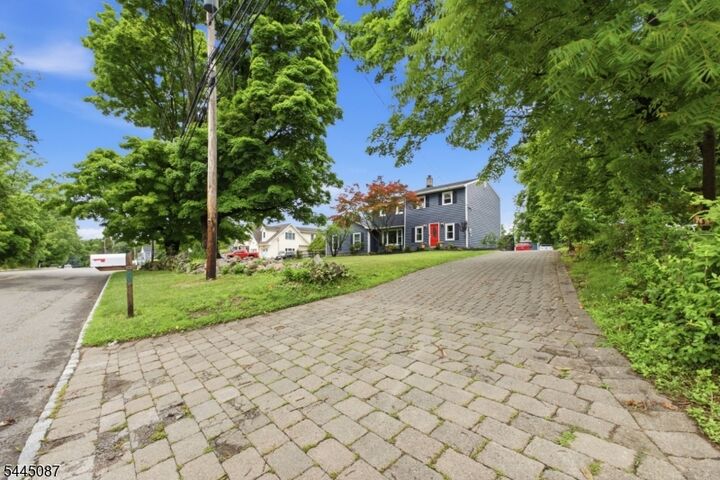 Property Photo:  80 Reynolds Ave  NJ 07054 