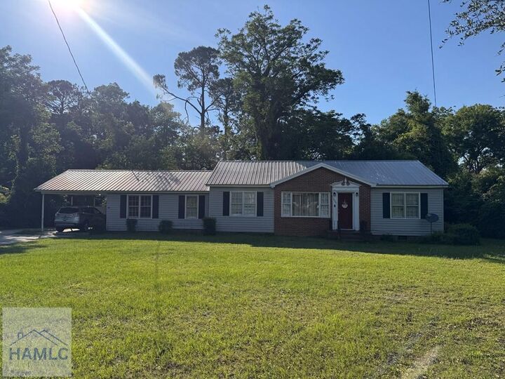 Property Photo: 626 Sycamore Street GA 30401