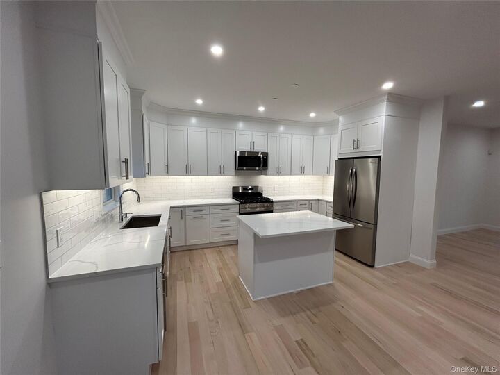 Property Photo: 61 Adelphi Avenue 63 NY 10528