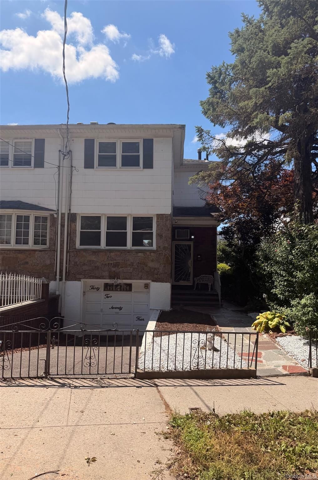 Property Photo: 3224 Watt Avenue NY 10465
