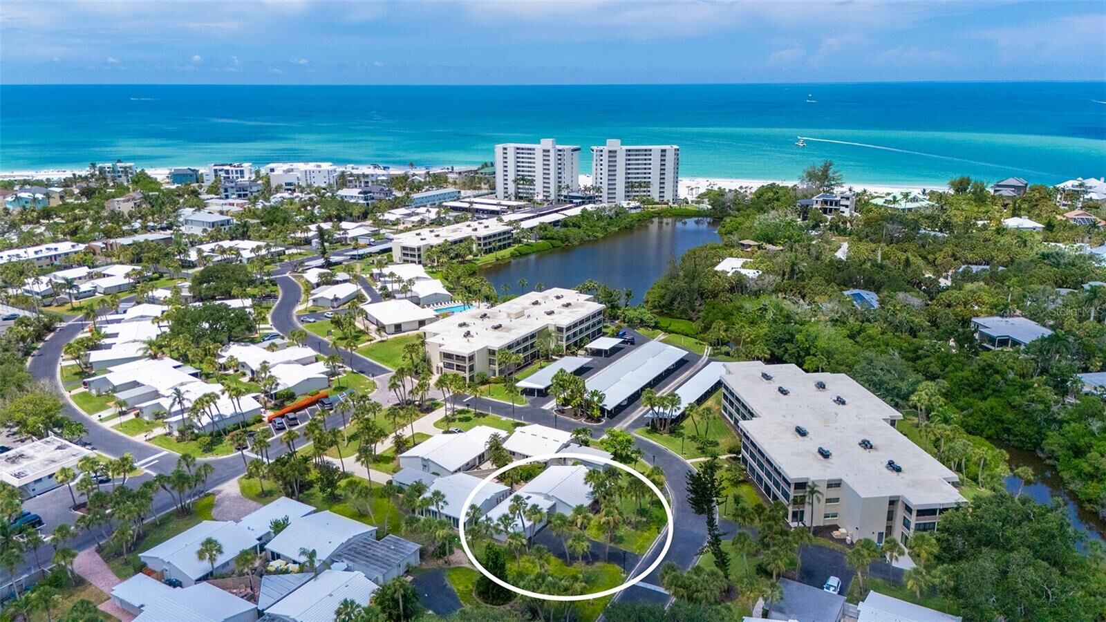 Property Photo:  208 Hourglass Way V11  FL 34242 
