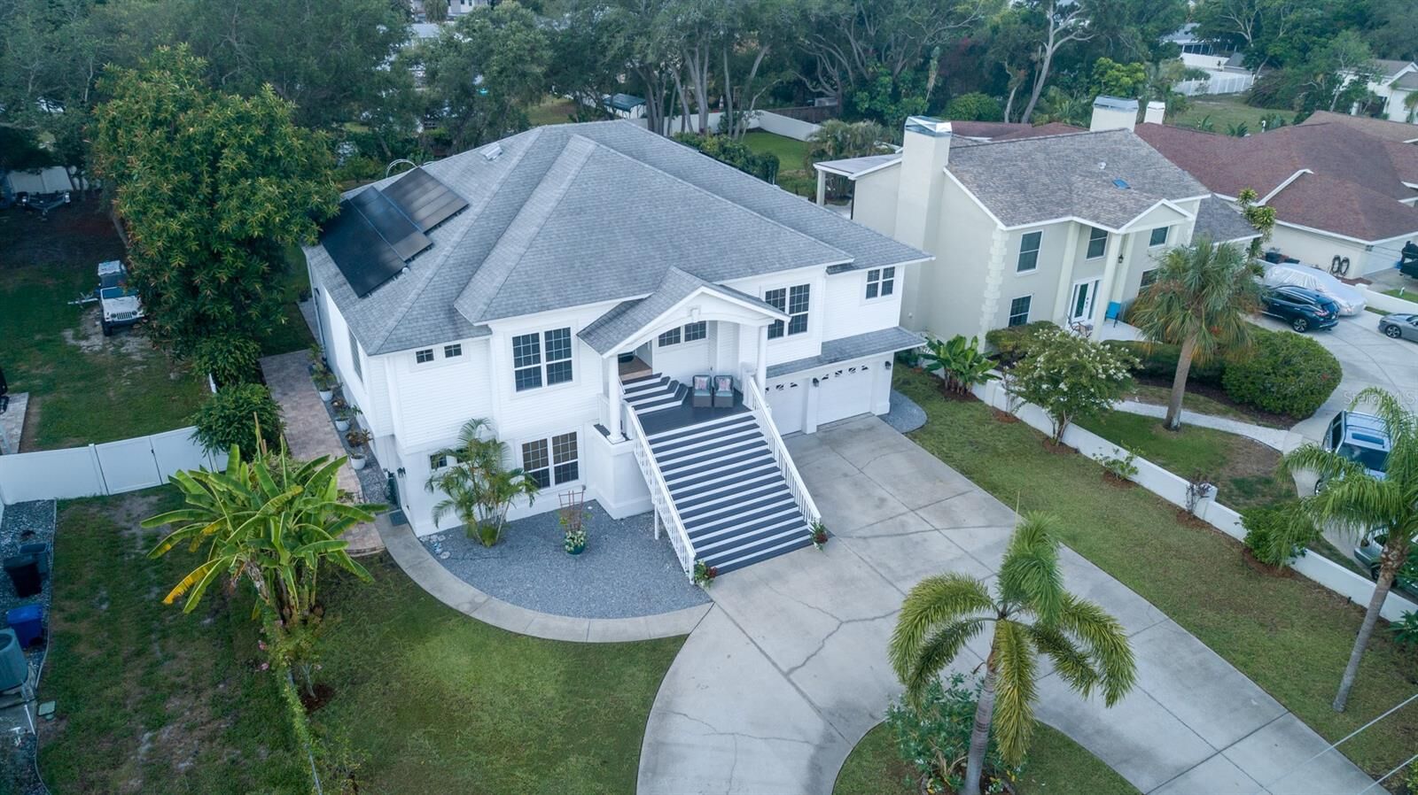 Property Photo:  1605 Gulf Road  FL 34689 