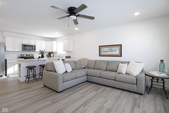 Property Photo: 1582 W Paula Drive IN 47201