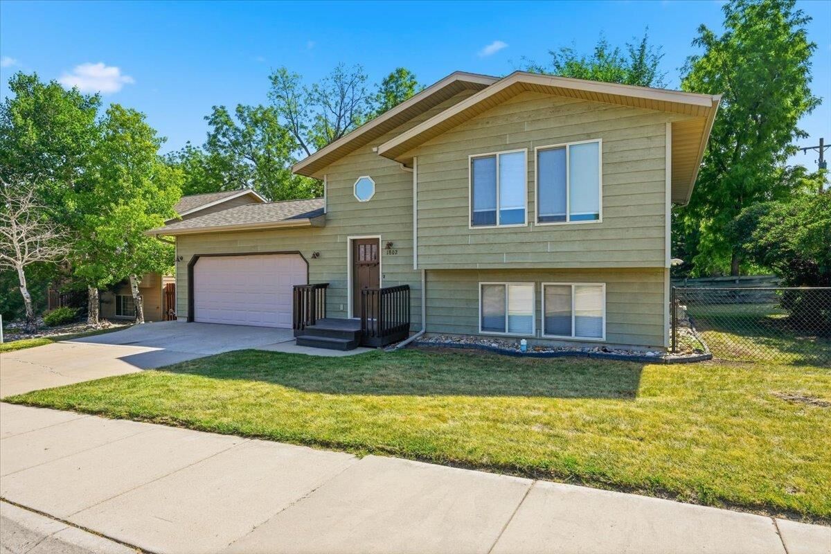 Property Photo:  1802 Sugar Creek Place  SD 57783 