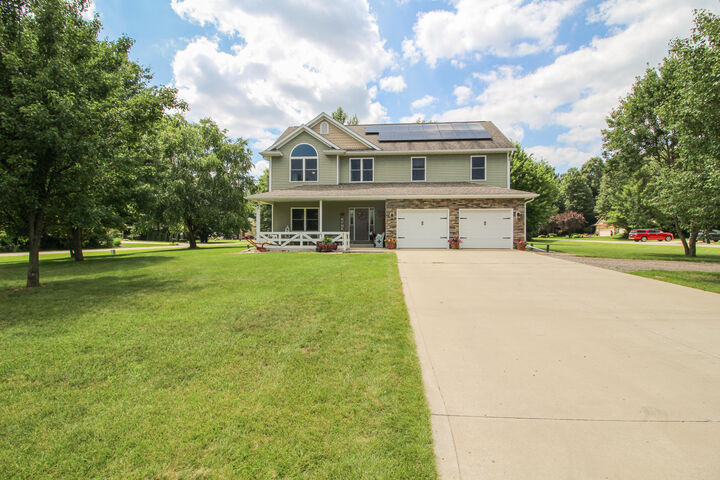 Property Photo: 56056 Truman Drive MI 49093