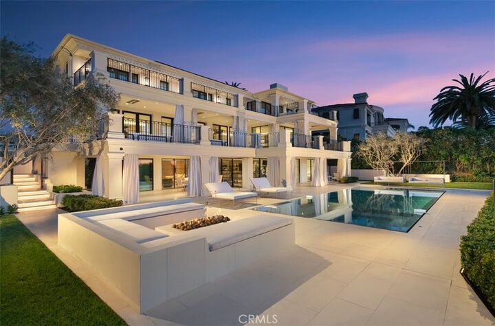 Property Photo:  7 Sailview  CA 92657 