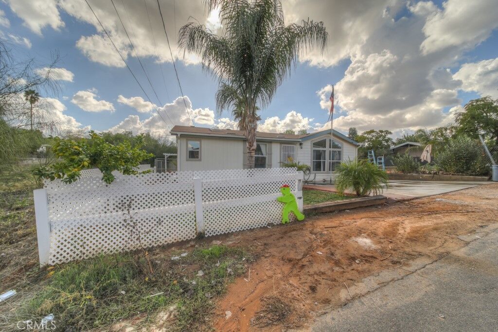 Property Photo:  23591 Clara  CA 92587 