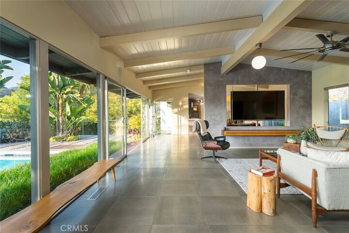 Property Photo: 2770 Mira Vista Drive CA 91208