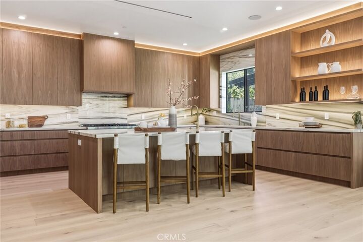Property Photo: 22816 Erwin CA 91367