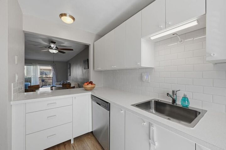 Property Photo:  5700 Baltimore Drive 81  CA 91942 
