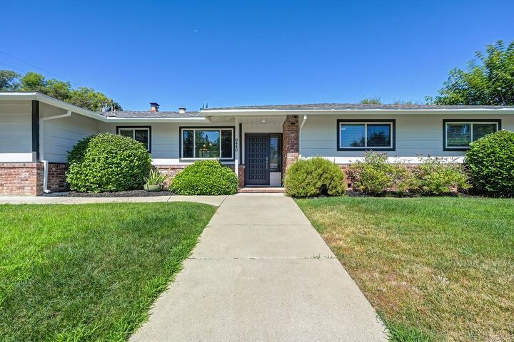 Property Photo: 8440 Ranchita Way CA 95628