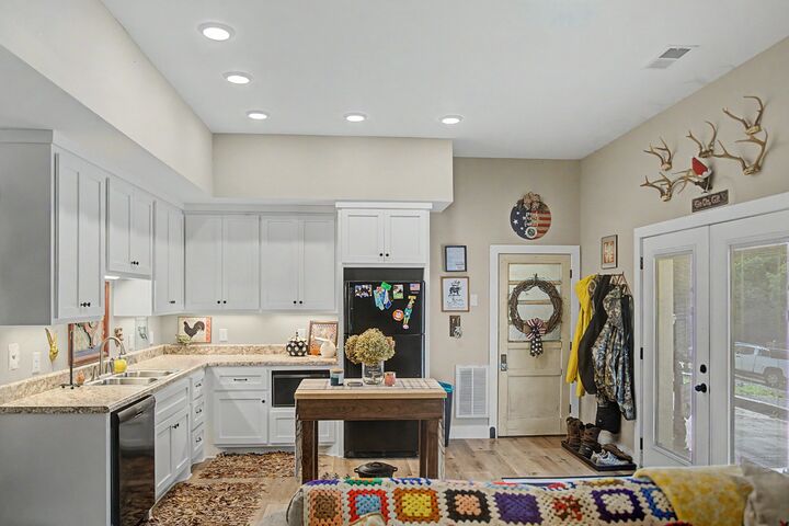 Property Photo:  1505 Dark Hollow Rd  TN 37083 