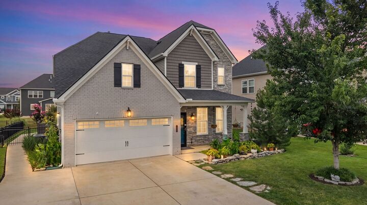 Property Photo: 3619 Willow Bay Ln TN 37128