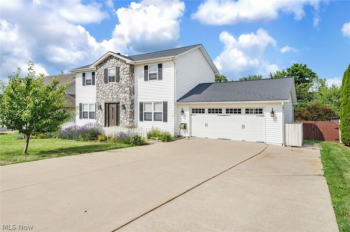 Property Photo: 144 Hawkins Lane OH 44408