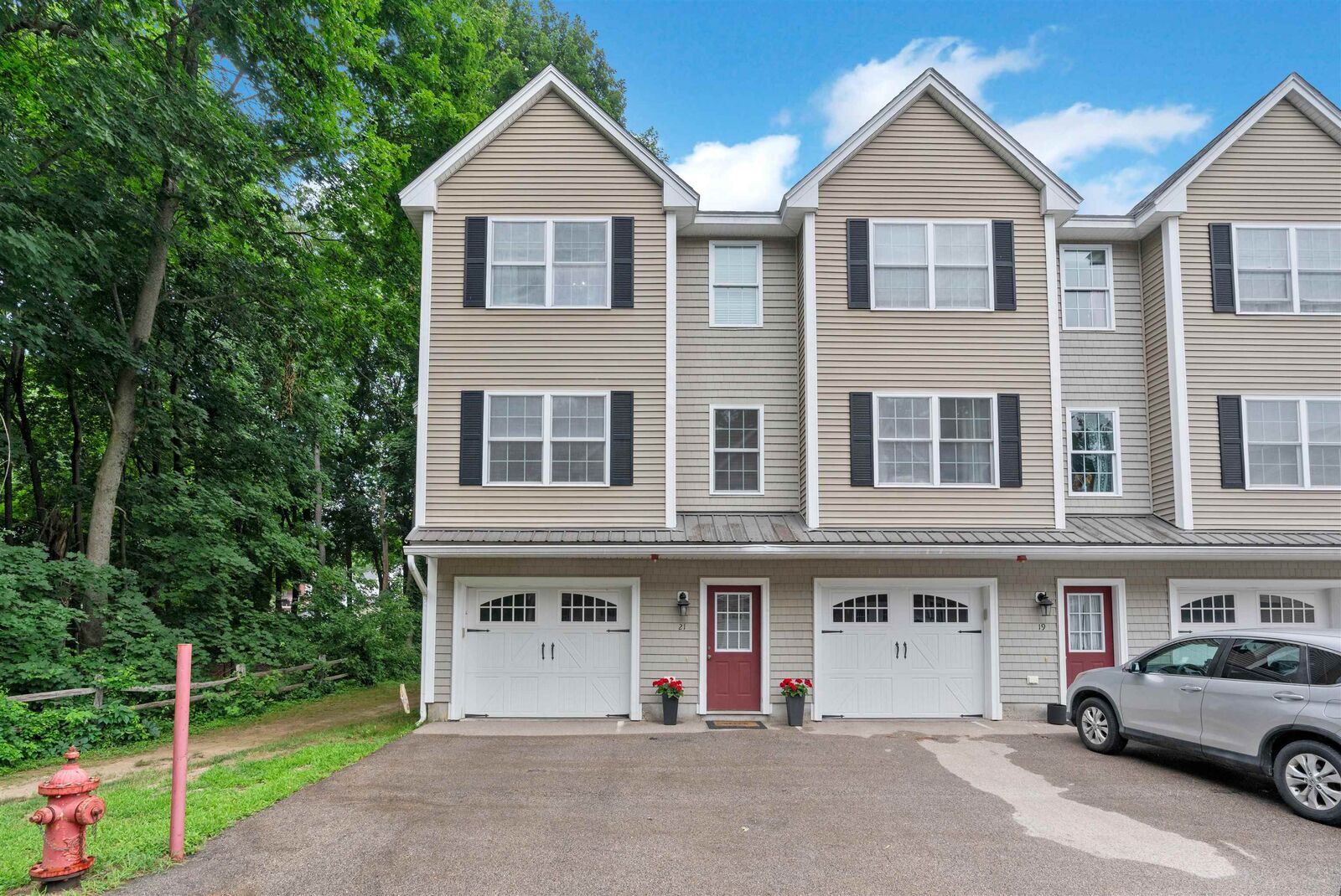 Property Photo:  21 Townsend Drive  NH 03820 