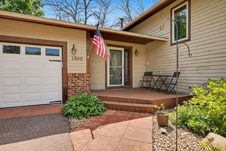 Property Photo:  1950 Timber Wolf Trail N  MN 55122 