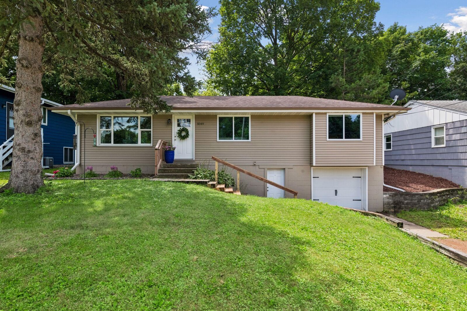 Property Photo:  5049 Shoreline Drive  MN 55364 