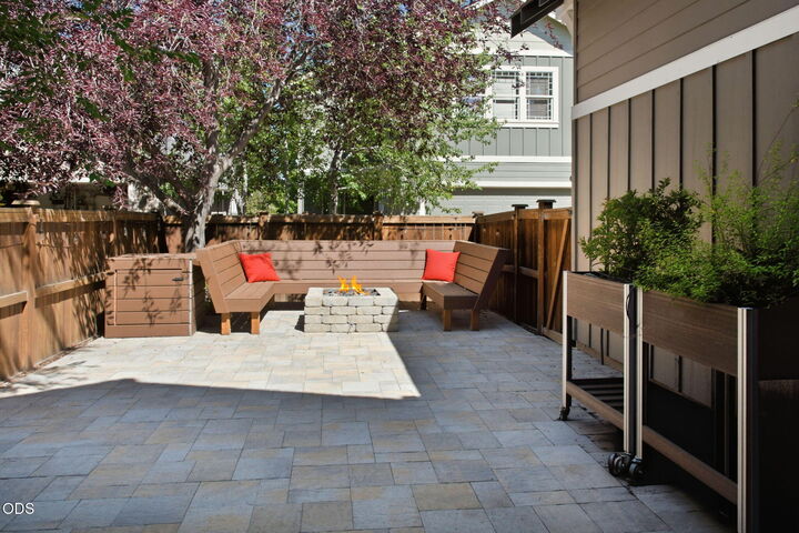 Property Photo:  21286 NE Beall Drive  OR 97701 