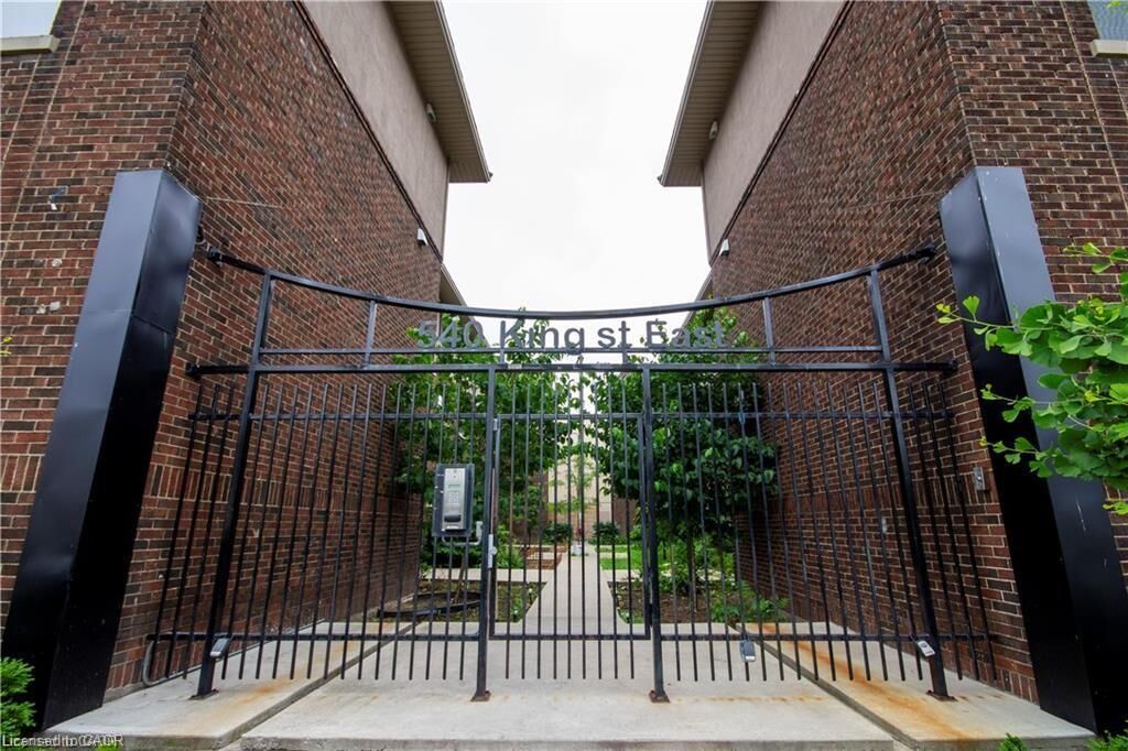 Property Photo:  540 King Street E A5  ON L8N 1E2 
