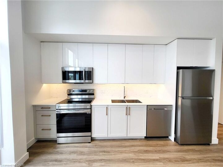 Photo de la propriété: 75 Huron Street 202 ON N3A 1K1