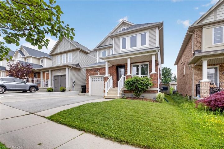 Property Photo:  124 Bailey Drive  ON N1P 0A2 