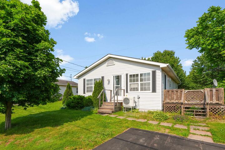 73 River Ridge Drive — photo 1